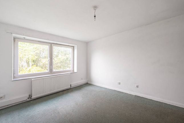 Flat for sale in Bittacy Hill, Mill Hill East, London