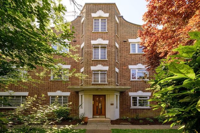Flat for sale in Bushey Road, Raynes Park