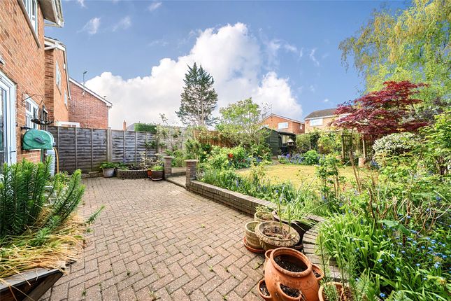 6, Lasne Crescent, Gloucester photo 3