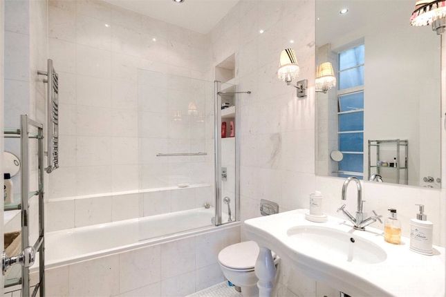 Flat to rent in Hyde Park Gardens, London