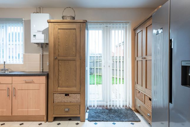 6 Heatherwood Court, Hull photo 4