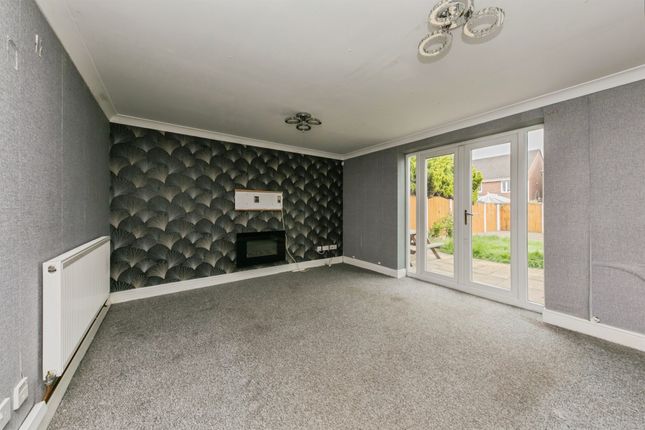 5, Hartwell Grove, Winsford photo 3