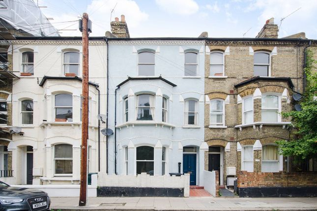Thumbnail Flat to rent in Shorrolds Road, Fulham, London