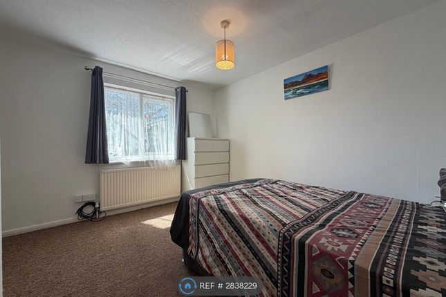 Ravensfield, Basildon photo 4