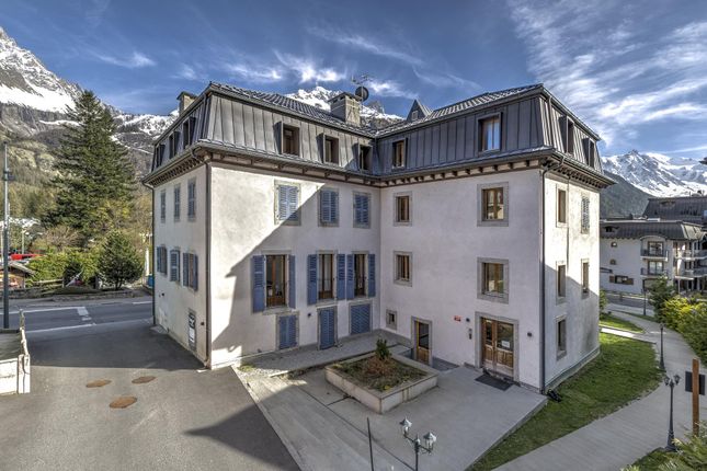 Thumbnail Apartment for sale in Rue Charlet Straton, 74400 Argentière, Haute-Savoie, Rhône-Alpes, France, France