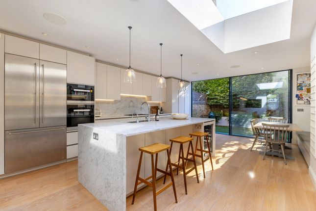 56, Chesilton Road, London photo 2