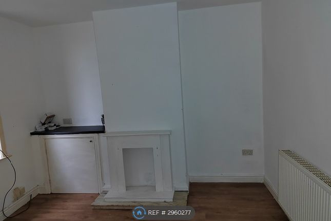 Escar Street, Burnley photo 5
