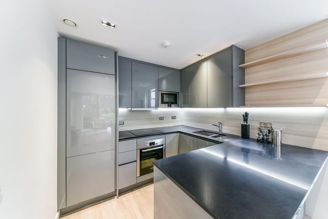 Apartment 43, City View Apartments, Woodberry Down, London photo 3