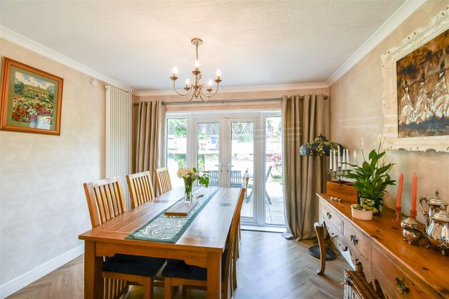 23, Nant Talwg Way, Barry photo 4