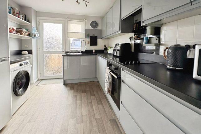 21 Eglos Road, Shortlanesend Truro Cornwall, Truro photo 3