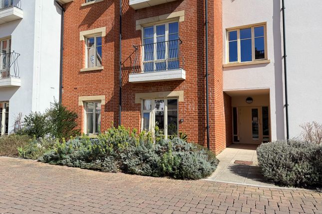 43 Garnier Drive, Bishopstoke Park, Eastleigh photo 2