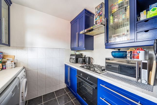 Flat 3, Eagle Court,, Rosendale Road, London photo 4