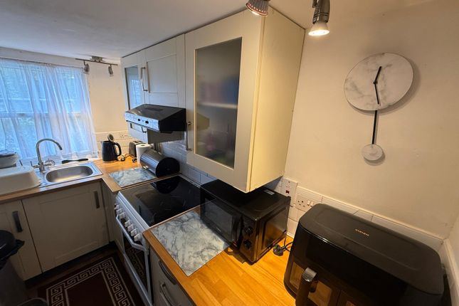 43 Clinton Road, Redruth photo 5