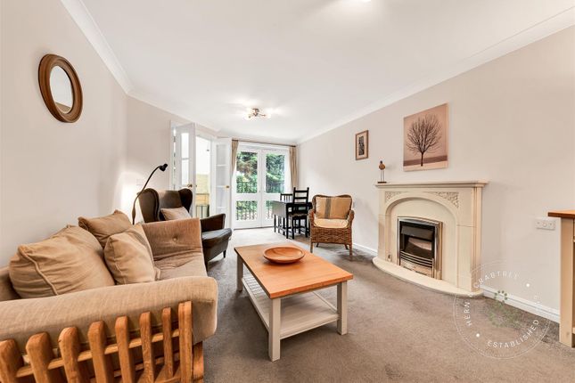 21 Pritchard Court, Cardiff Road, Cardiff photo 3
