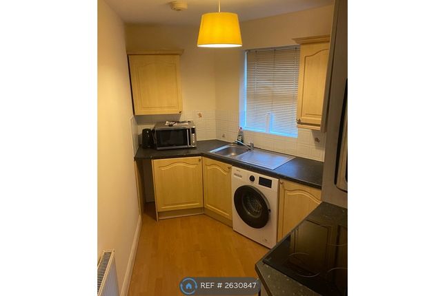 Apartment, High St Golborne, Warrington photo 2