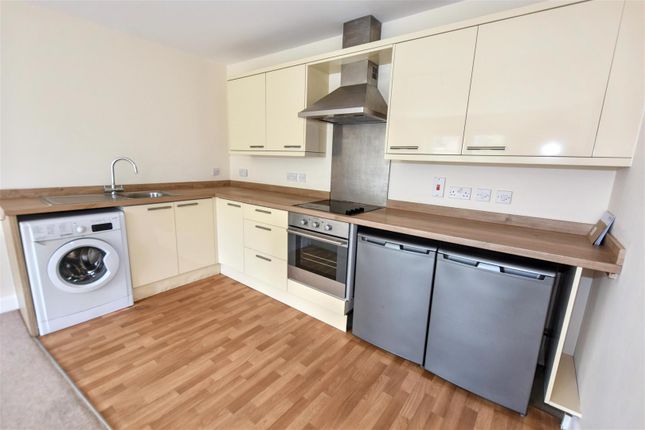 15, Whym Kibbal Court, Redruth photo 4