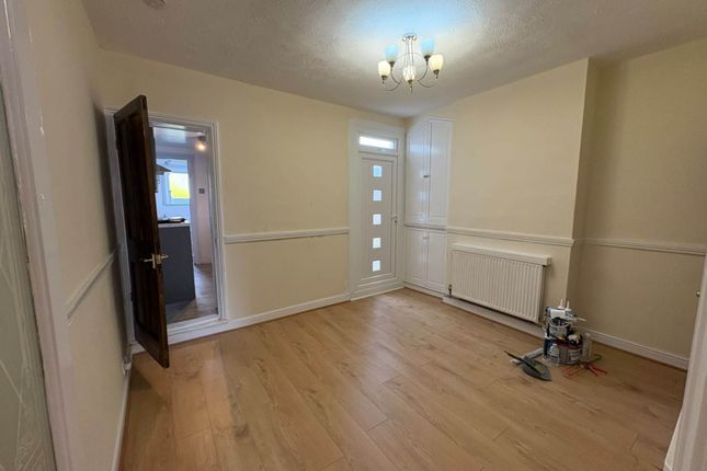 66, Magpie Hall Road, Chatham photo 3