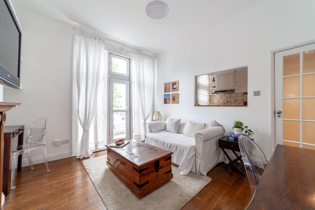 Thumbnail Flat to rent in Victoria Road, London