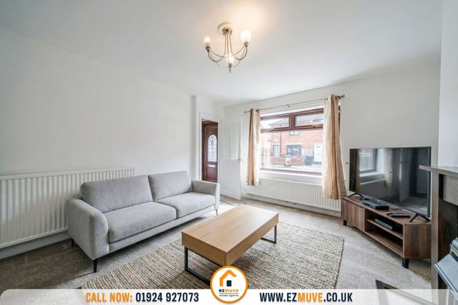 4 The Avenue, Wakefield photo 2