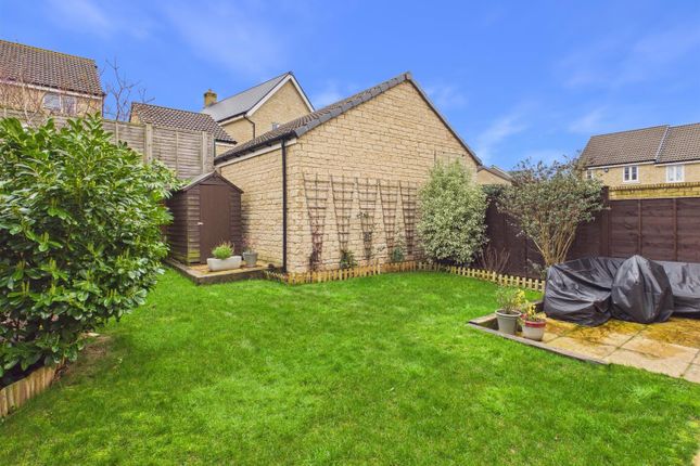 32, Peregrine Road, Gloucester photo 4