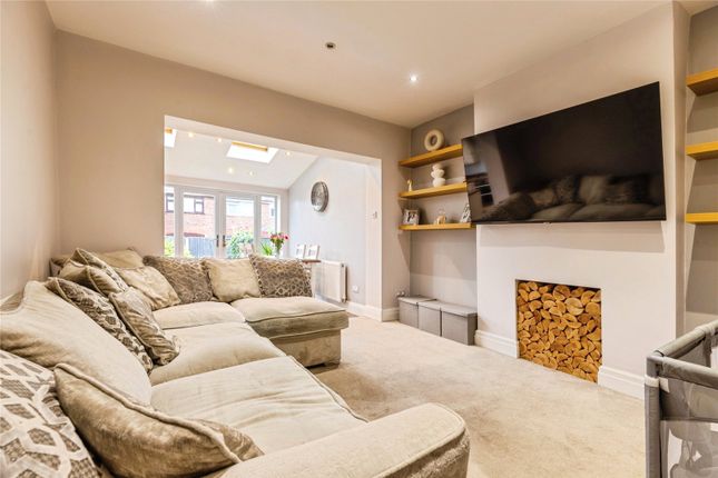 9, West Meade, Manchester photo 3