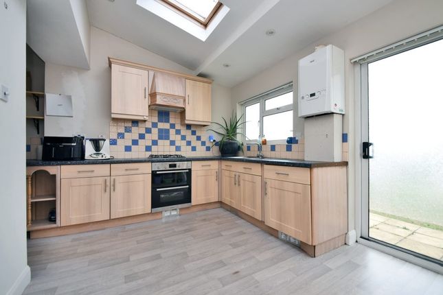 37, Boleyn Drive, West Molesey photo 2