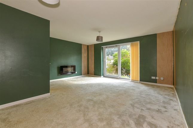 Nine Acres Kennington, Ashford photo 3