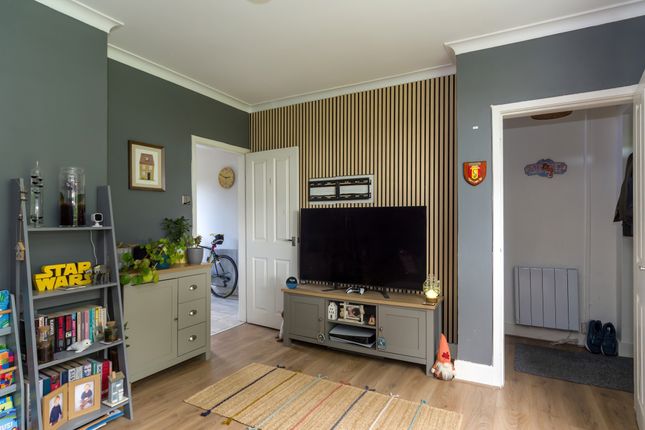 63, Lincoln Crescent, Kirton in Lindsey photo 4