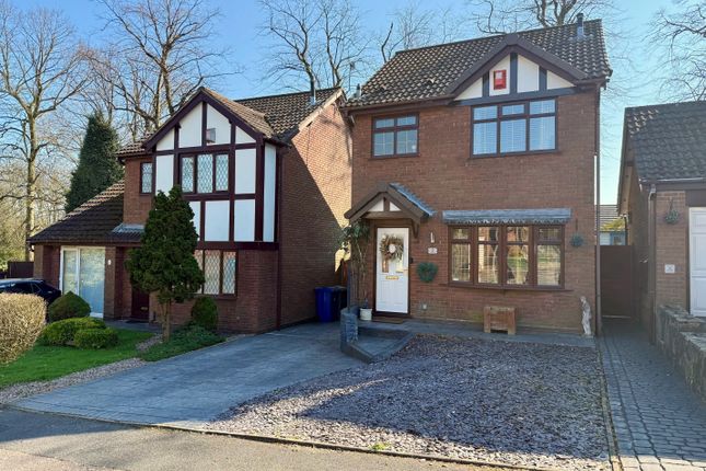 3-bed detached on 2, The Limes, First Avenue, Newcastle under Lyme, £250,000