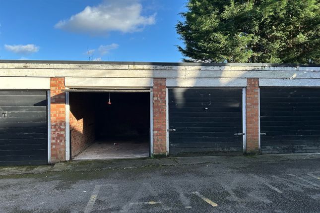 Parking/garage to rent in Ballbrook Avenue, Didsbury, Manchester