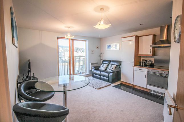 39, Knightstone Beacon, Weston-super-Mare photo 4