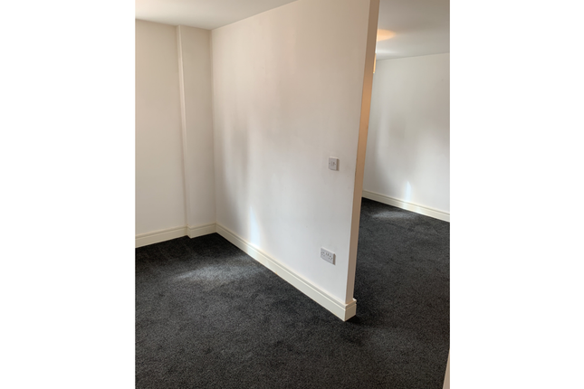 Flat 20, Kidderminster photo 4