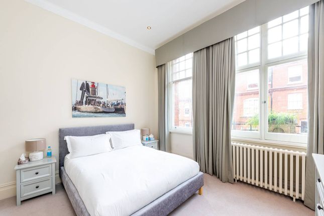 Flat to rent in Egerton Gardens, Knightsbridge, London