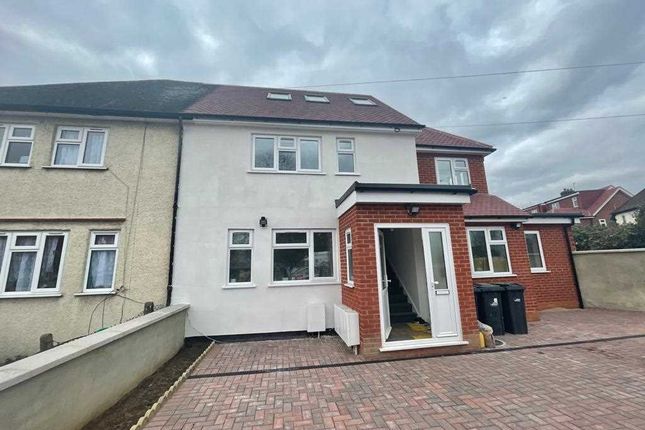 Thumbnail Flat to rent in Manor Farm Road, Wembley