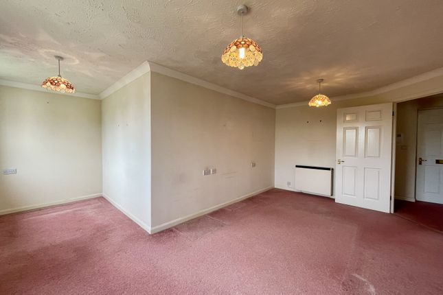 Flat 37, Nevyll Courts, 31, Station Road, Essex photo 4