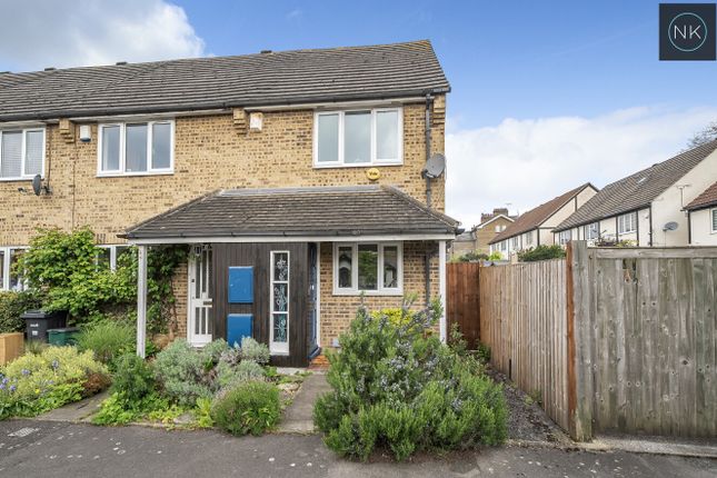 End terrace house for sale in Stanley Road, South Woodford, London