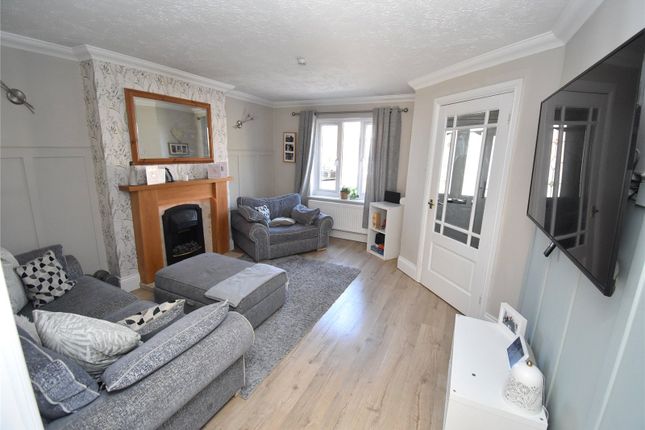41, Lorimer Close, Bedfordshire photo 2