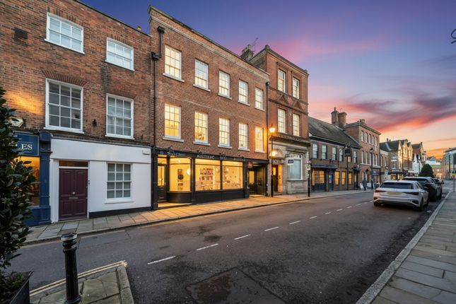 2-bed flat on Flat 3, 53a High Street, Eton, Eton, £450,000