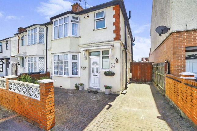 3 bed semi-detached house for sale in Kennington Road, Luton, Bedfordshire LU3