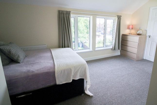 Shared accommodation to rent in Central Drive, New Rossington, Doncaster