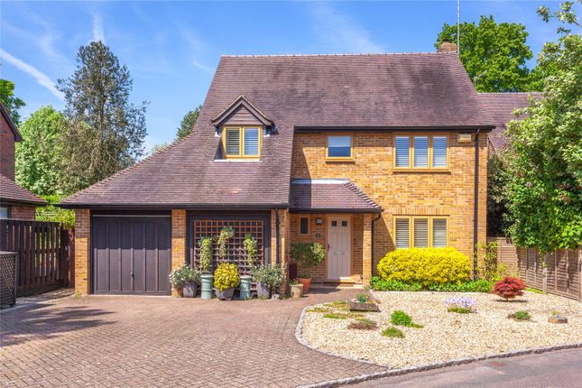 Thumbnail Detached house for sale in Pearces Orchard, Henley-On-Thames, Oxfordshire