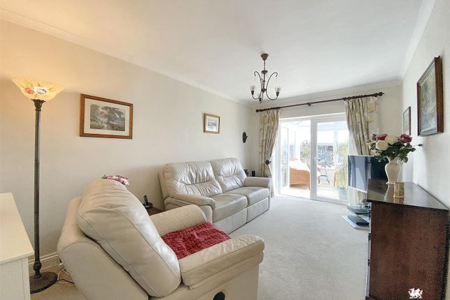 8, Connaught Place, Pembroke Dock photo 2