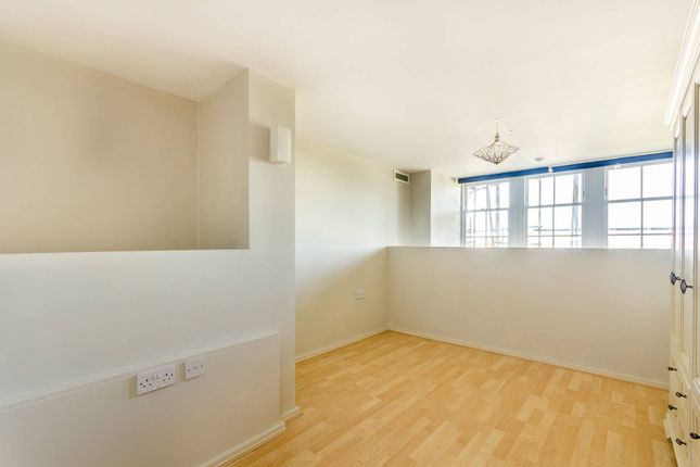 Thumbnail Flat to rent in Schoolhouse Yard, Woolwich, London