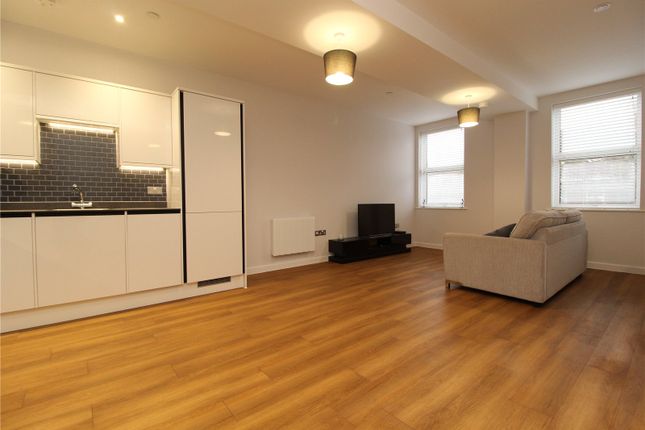 Thumbnail Flat to rent in Ingrave Road, Brentwood
