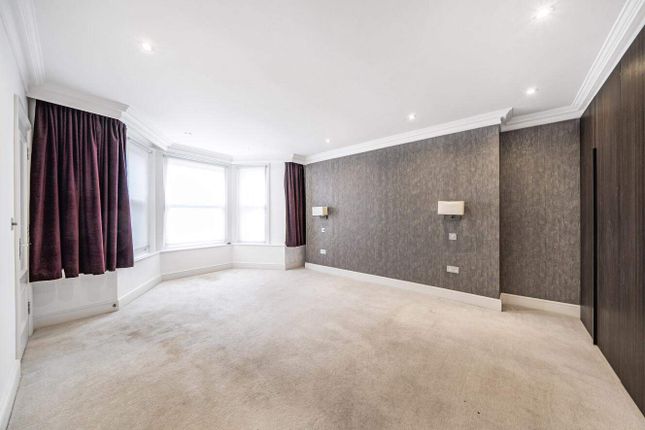 Flat for sale in Goldhurst Terrace, London