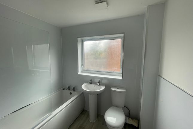 20, Nottingham photo 3