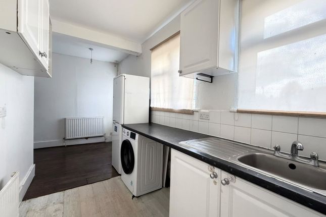 Neville Road, Dagenham photo 5