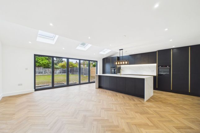 The Redding, Heathfield Road, HITCHIN photo 2