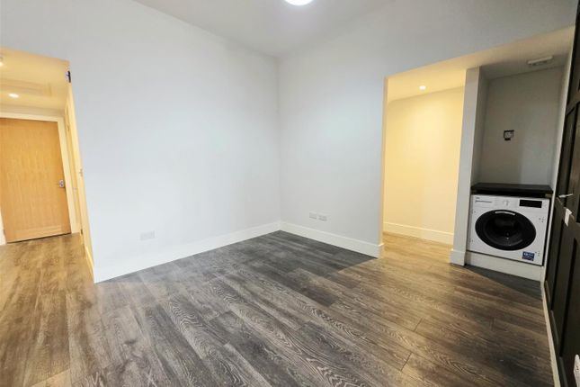 3, Lingfield Crescent, London photo 2