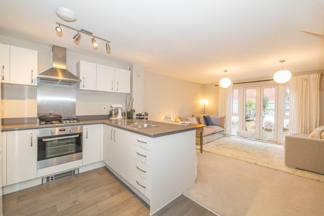 23, Wales Crescent, Kent photo 3